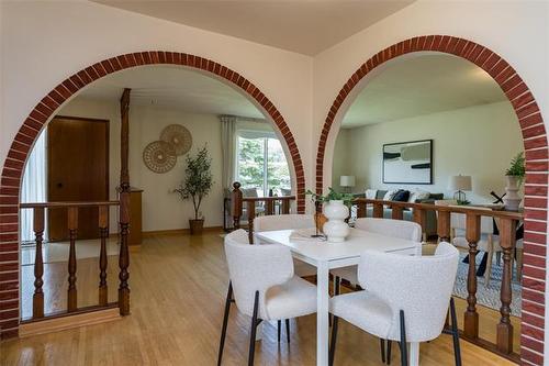 795 Oakdale Dr, Winnipeg, MB - Indoor Photo Showing Dining Room