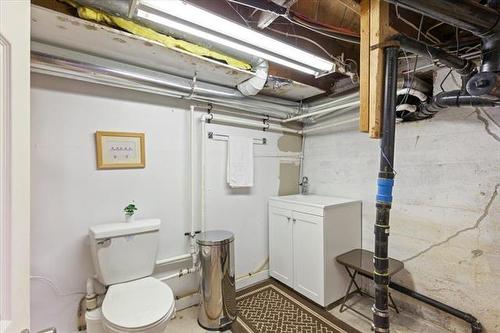 239 Main St, Carrick, MB - Indoor