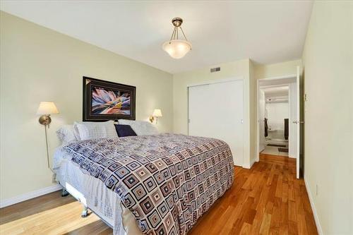 108-60 Dunkirk Dr, Winnipeg, MB - Indoor Photo Showing Bedroom