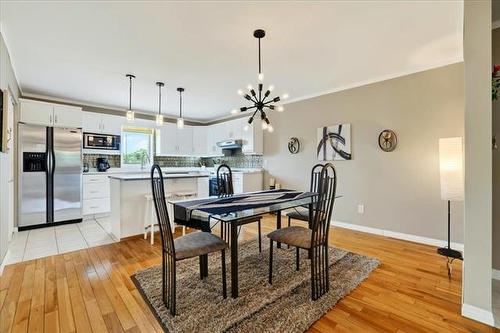 108-60 Dunkirk Dr, Winnipeg, MB - Indoor Photo Showing Dining Room