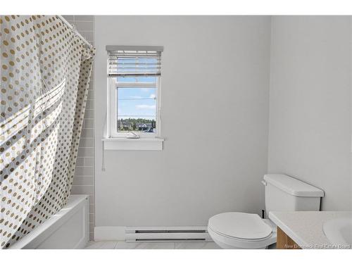 18 Brooklyn St, Moncton, NB 