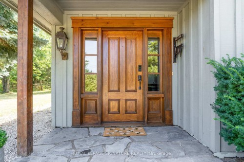 22 Newton Way, Clearview, ON - Outdoor With Exterior