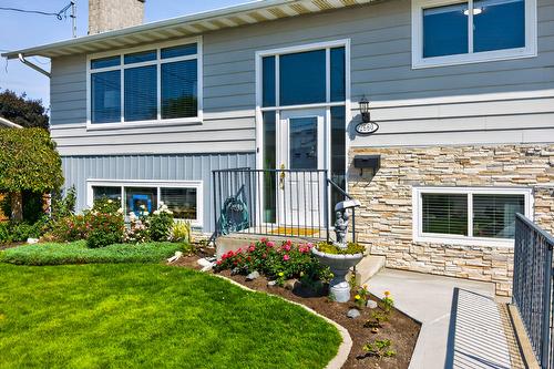 2660 Argyle Avenue  Kamloops, BC V2B 4T8