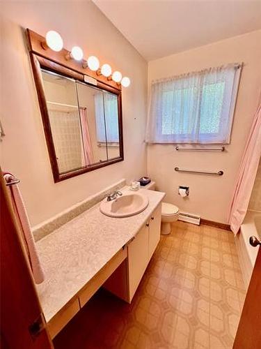 29 Bronstone Blvd, Winnipeg, MB - Indoor Photo Showing Bathroom
