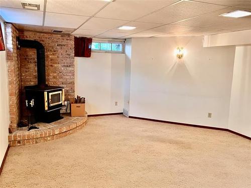 29 Bronstone Blvd, Winnipeg, MB - Indoor