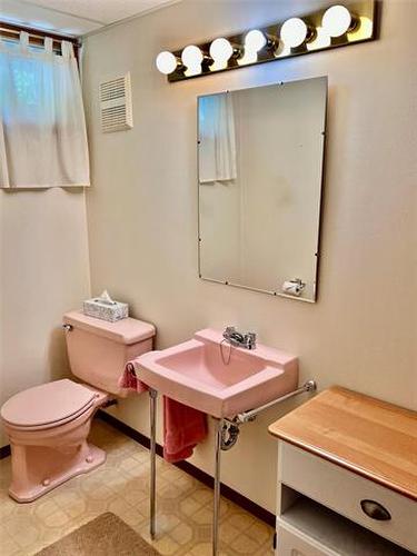 29 Bronstone Blvd, Winnipeg, MB - Indoor Photo Showing Bathroom