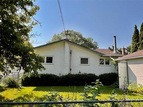 29 Bronstone Blvd, Winnipeg, MB - Outdoor