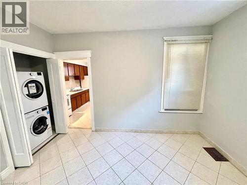 58 ST. MATTHEWS Avenue Unit# 2 , Hamilton, Ontario L8L 5P3 5