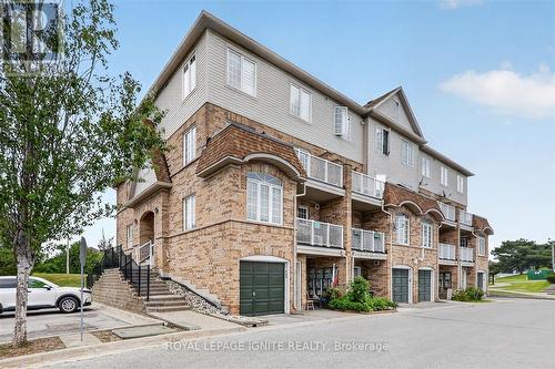 90 - 200 MCLEVIN AVENUE  Toronto, ON M1B 6C8