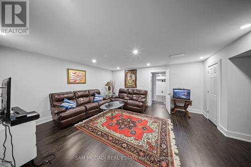 30 Maple Avenue N, Mississauga, ON - Indoor