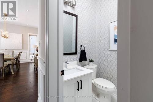 175 Burloak Drive W, Oakville, ON - Indoor Photo Showing Bathroom
