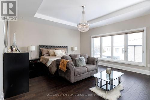 175 Burloak Drive W, Oakville, ON - Indoor Photo Showing Living Room