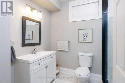 175 Burloak Drive W, Oakville, ON - Indoor Photo Showing Bathroom