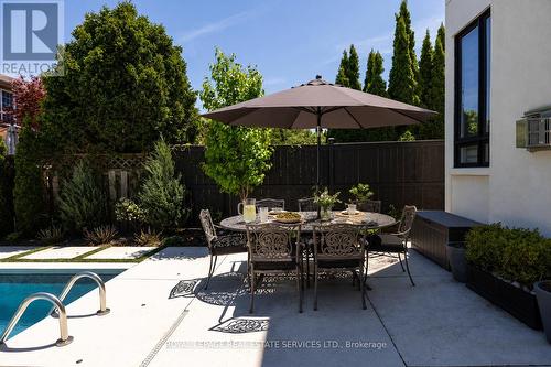 175 Burloak Drive W, Oakville, ON - Outdoor