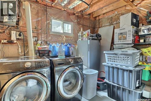 86 Straub Crescent, Regina, SK - Indoor Photo Showing Laundry Room