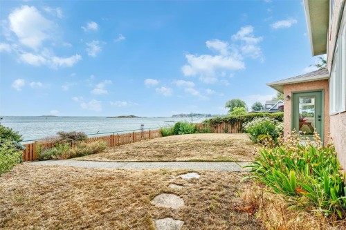 2168 Esplanade, Oak Bay, BC 