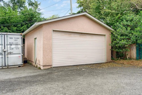 2168 Esplanade, Oak Bay, BC 