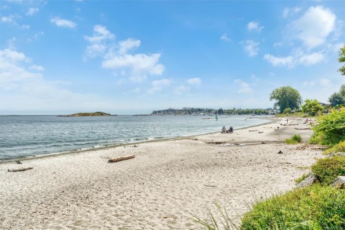 2168 Esplanade, Oak Bay, BC 