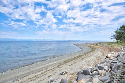 1791 Astra Rd, Comox, BC 