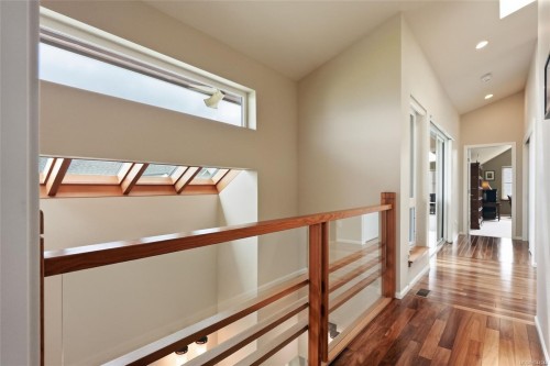880 Bluffs Dr, Qualicum Beach, BC 