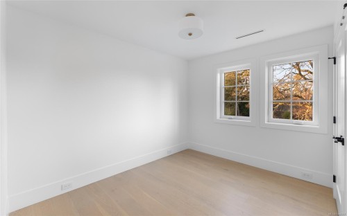 #A-786 St. Patrick St, Oak Bay, BC 