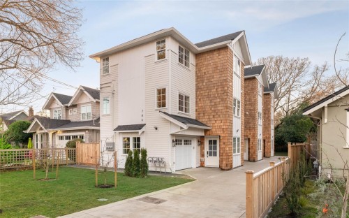 #A-786 St. Patrick St, Oak Bay, BC 