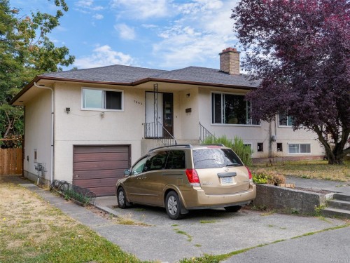 1564 North Dairy Rd  Saanich, BC V8T 3V3