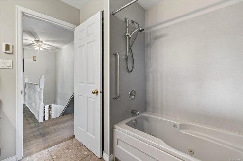 701 Glenalan Rd, Campbell River, BC 