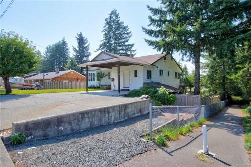 701 Glenalan Rd, Campbell River, BC 