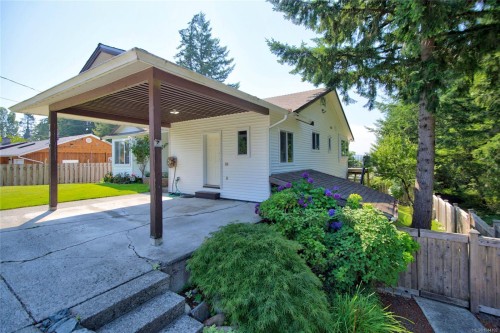 701 Glenalan Rd, Campbell River, BC 