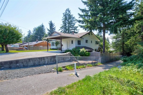 701 Glenalan Rd, Campbell River, BC 