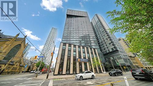 817 - 60 SHUTER STREET  Toronto, ON M5B 0B7