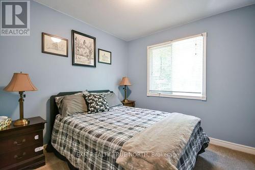 3889 Baseline Road, Springwater, ON - Indoor Photo Showing Bedroom
