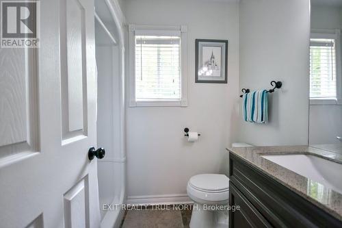 3889 Baseline Road, Springwater, ON - Indoor Photo Showing Bathroom
