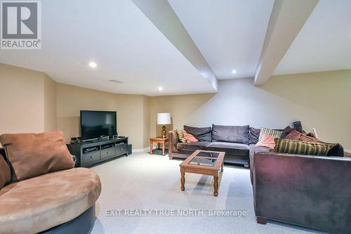 3889 Baseline Road, Springwater, ON - Indoor