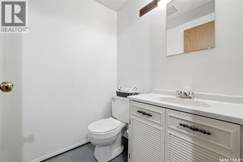 1566 Grosvenor Street, Regina, SK - Indoor Photo Showing Bathroom