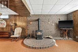 Large sitting area with gas stove - 