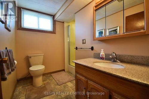 18 Pullen Avenue, St. Thomas, ON - Indoor Photo Showing Bathroom