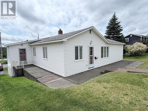 87 Circular Road  Grand Falls Windsor, NL A2A 1B6