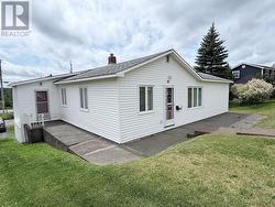 87 Circular Road  Grand Falls Windsor, NL A2A 1B6