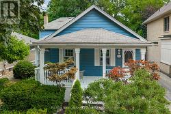 322 PINE AVENUE Oakville (Oo Old Oakville), ON L6J 2J9