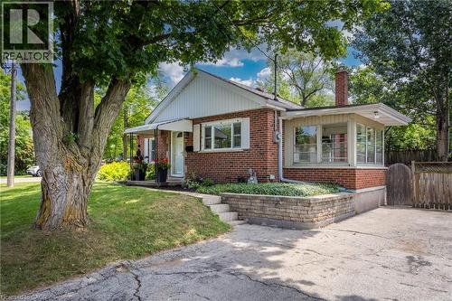 386 Patricia Drive, Burlington, ON - Outdoor