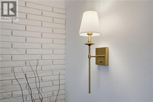386 Patricia Drive, Burlington, ON - Indoor Photo Showing Other Room
