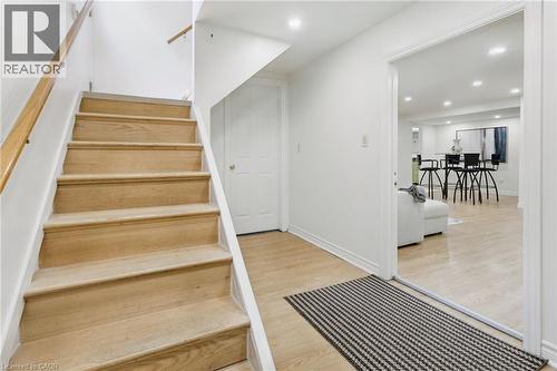 386 Patricia Drive, Burlington, ON - Indoor Photo Showing Other Room