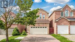 24 CASCADEN STREET Toronto, ON M1V 5L7