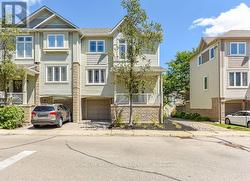 72 - 7105 BRANIGAN GATE  Mississauga, ON L5N 7S2
