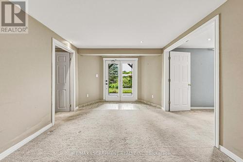 21 Moss Boulevard, Hamilton, ON - Indoor Photo Showing Other Room