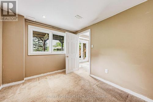 21 Moss Boulevard, Hamilton, ON - Indoor Photo Showing Other Room