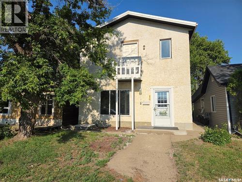 859 Cartier AVENUE  Moose Jaw, SK S6H 1L9
