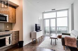 2501 - 181 BEDFORD ROAD Toronto, ON M5R 0C2